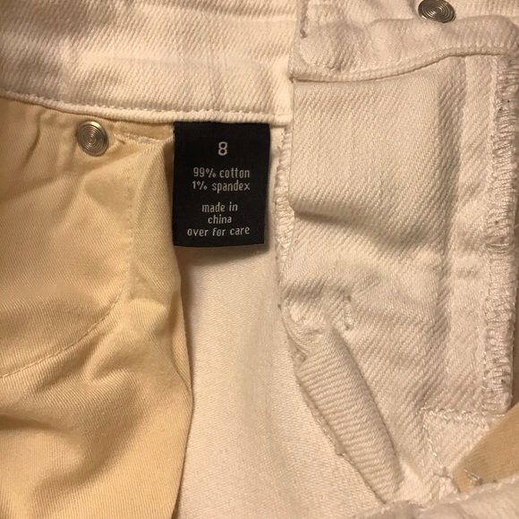 The Limited 917 Jeans White Capris - Picture 11 of 14